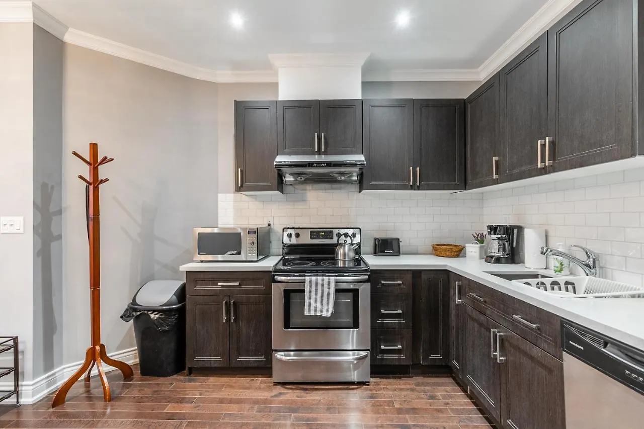 Modern 3Br Apt In The Heart Of Trinity Bellwoods Apartment Toronto Canada