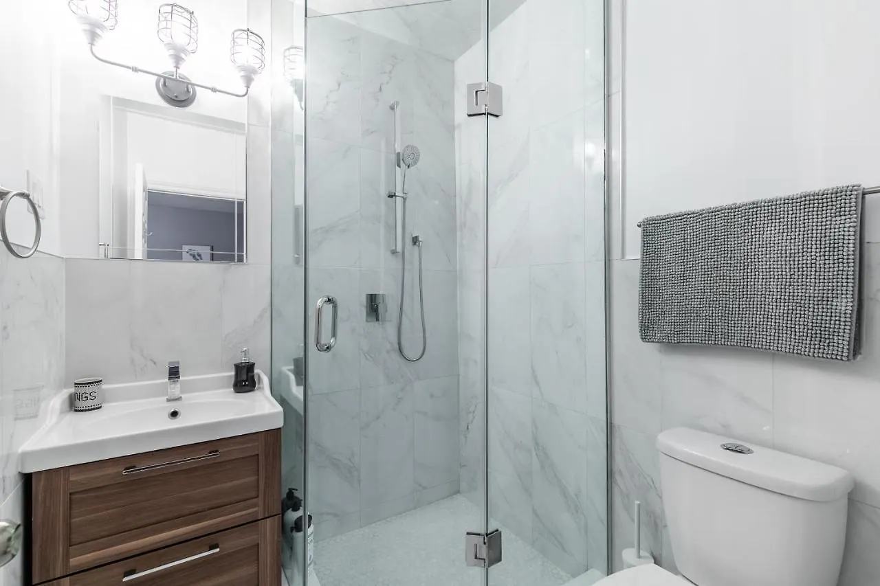 Modern 3Br Apt In The Heart Of Trinity Bellwoods Apartment Toronto Canada